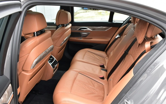 BMW Seria 7 cena 319900 przebieg: 96200, rok produkcji 2020 z Imielin małe 121